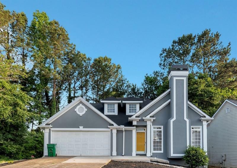 Property Photo: 1054 Brandon Lane GA 30083
