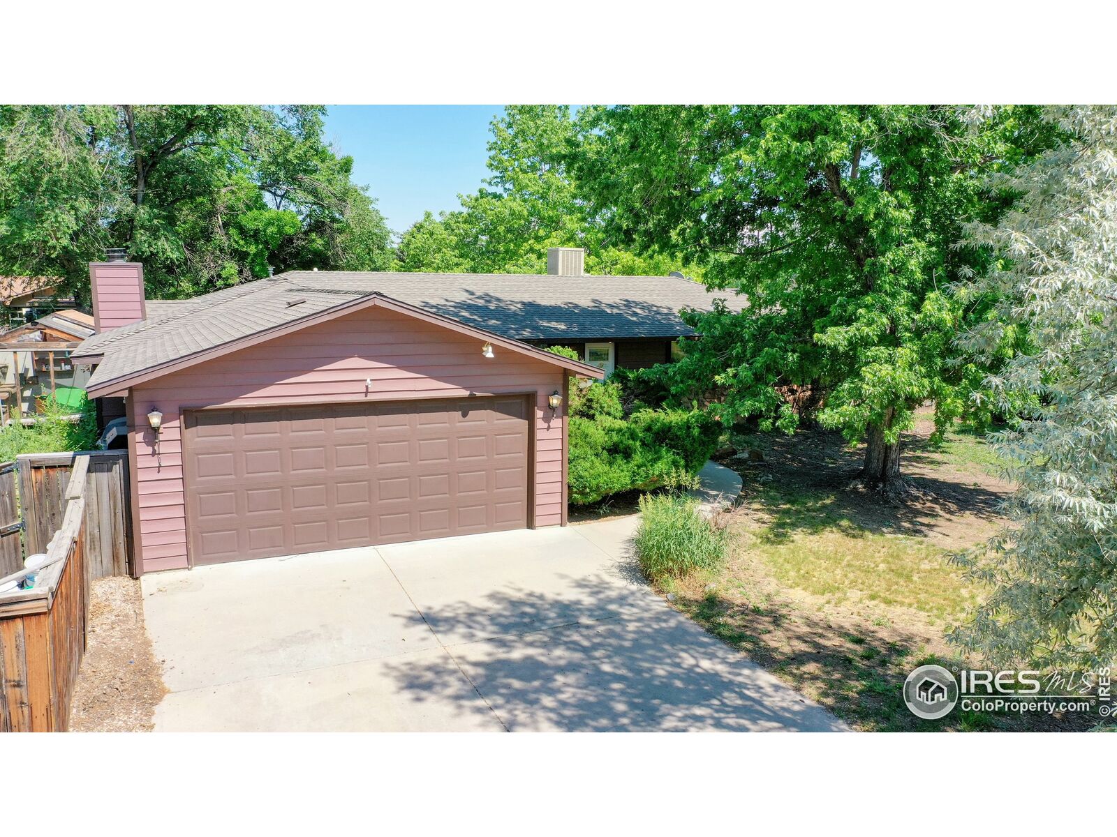 800 Greenbriar Dr, Fort Collins, CO 80524/3 bath