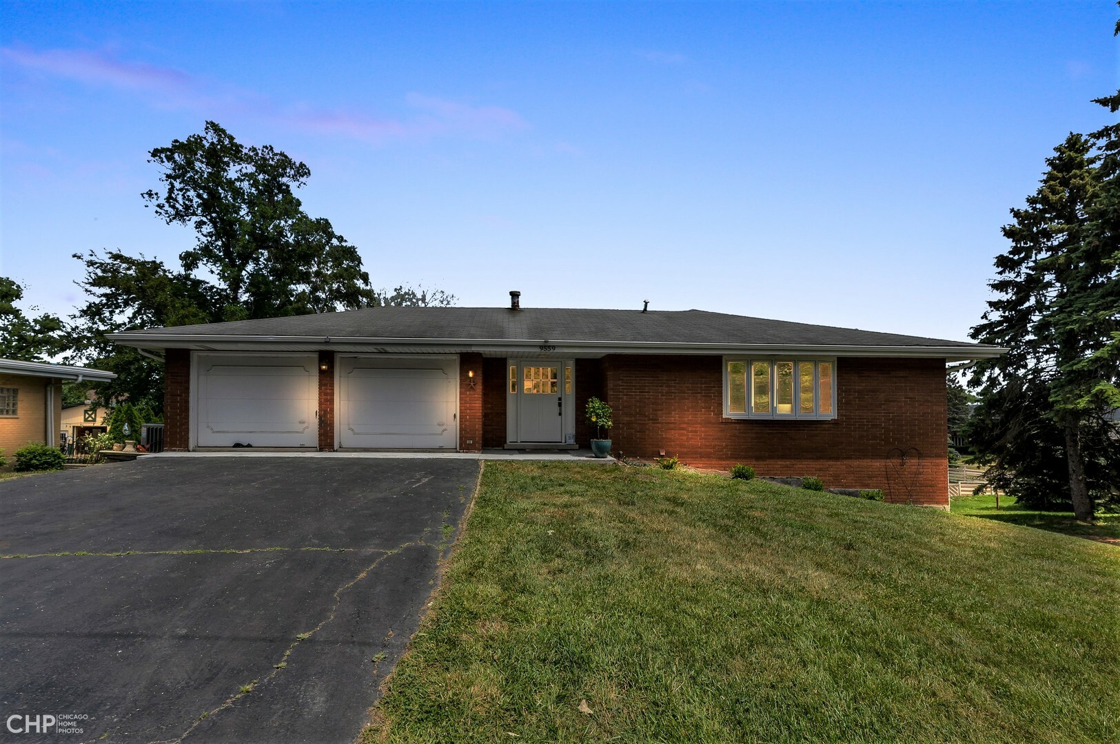 Property Photo:  9559 S 90th Avenue  IL 60465 