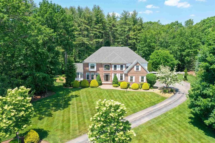 Property Photo: 3 Proclamation Court NH 03110