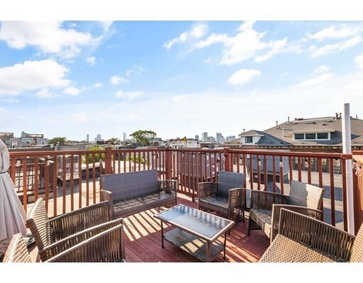 Property Photo:  489 E 3rd St 3  MA 02127 