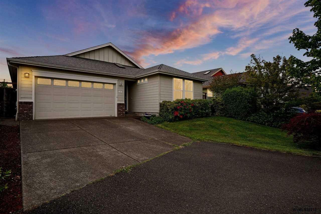Property Photo: 4676 SW 47th Pl OR 97333-1765