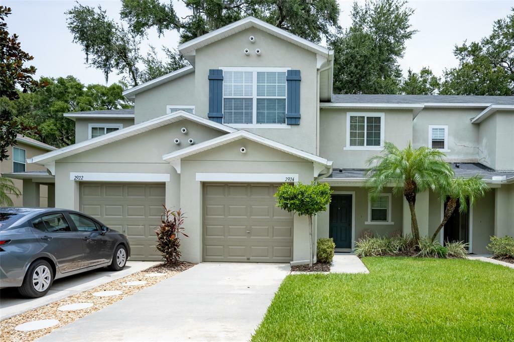 Property Photo:  2924 Royal Tuscan Lane  FL 33594 