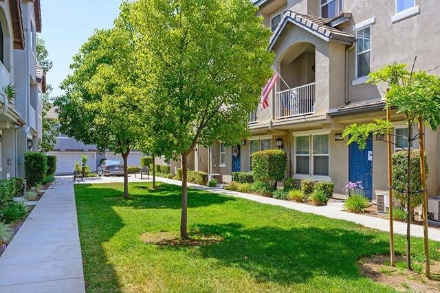 Property Photo:  2702 Apricot Court  CA 91915 