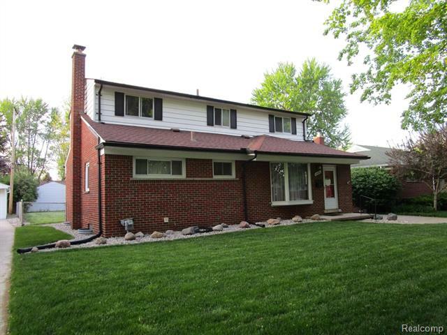 Property Photo:  28696 Westfield Street  MI 48150 