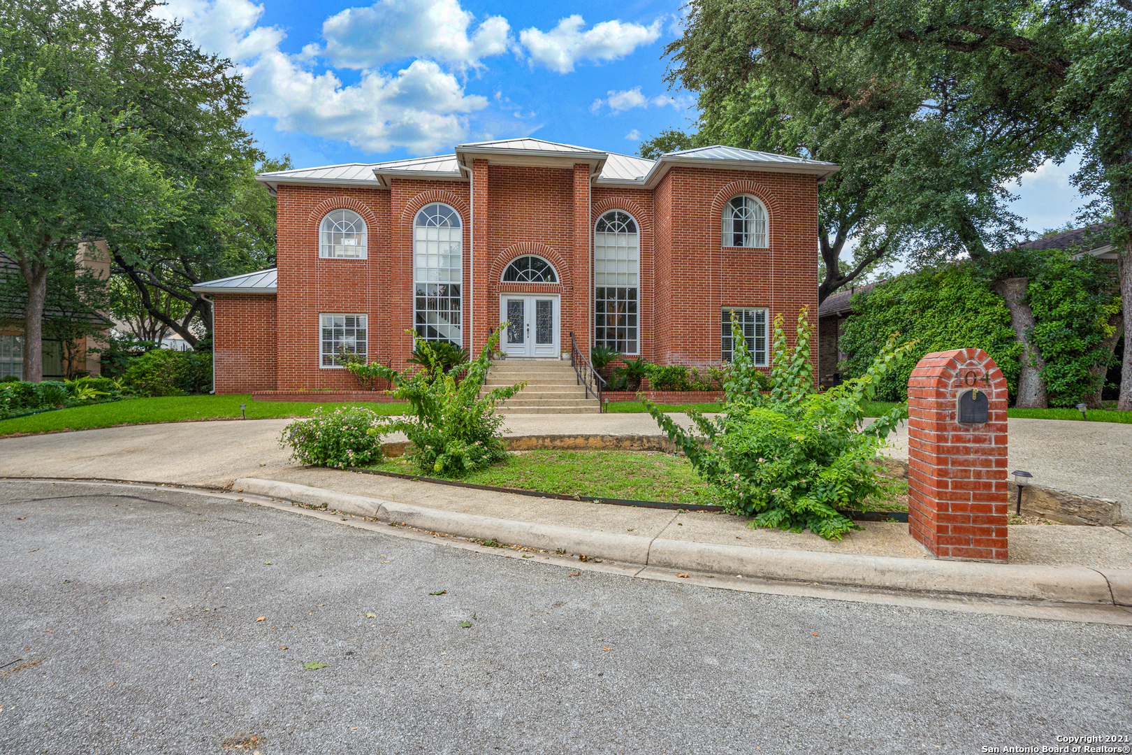 Property Photo:  104 Elizabeth Ann Ct  TX 78213 