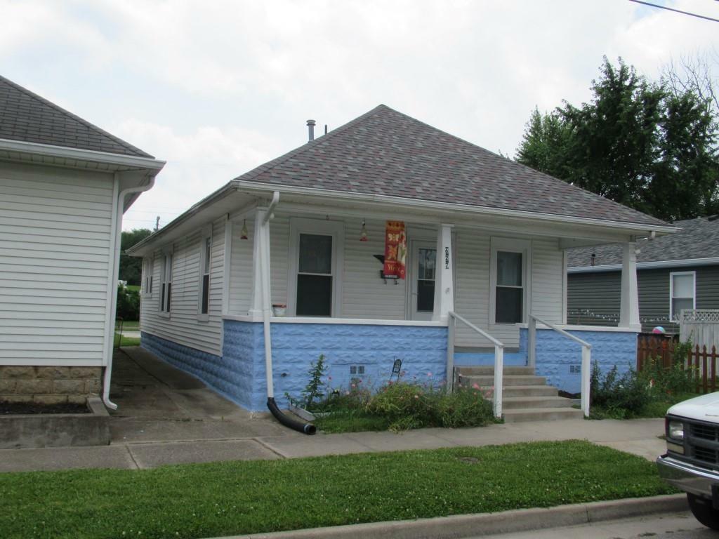 Property Photo:  627 E Jackson Street  IN 46176 