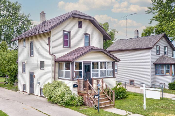 Property Photo: 510 Emma St WI 54935
