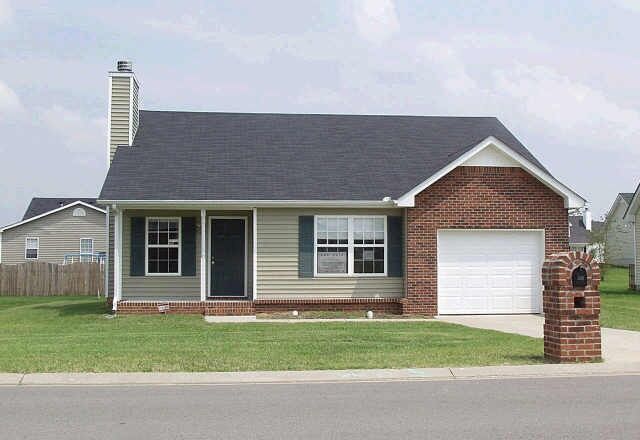 Property Photo: 2712 Roscommon Dr TN 37128