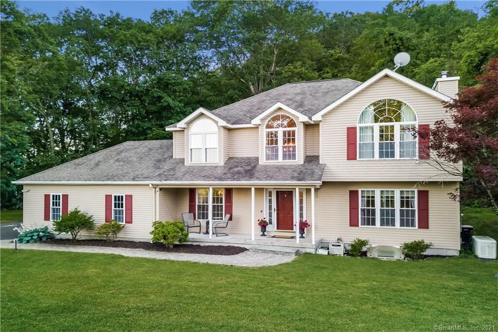 Property Photo:  37 Larkspur Lane  CT 06010 