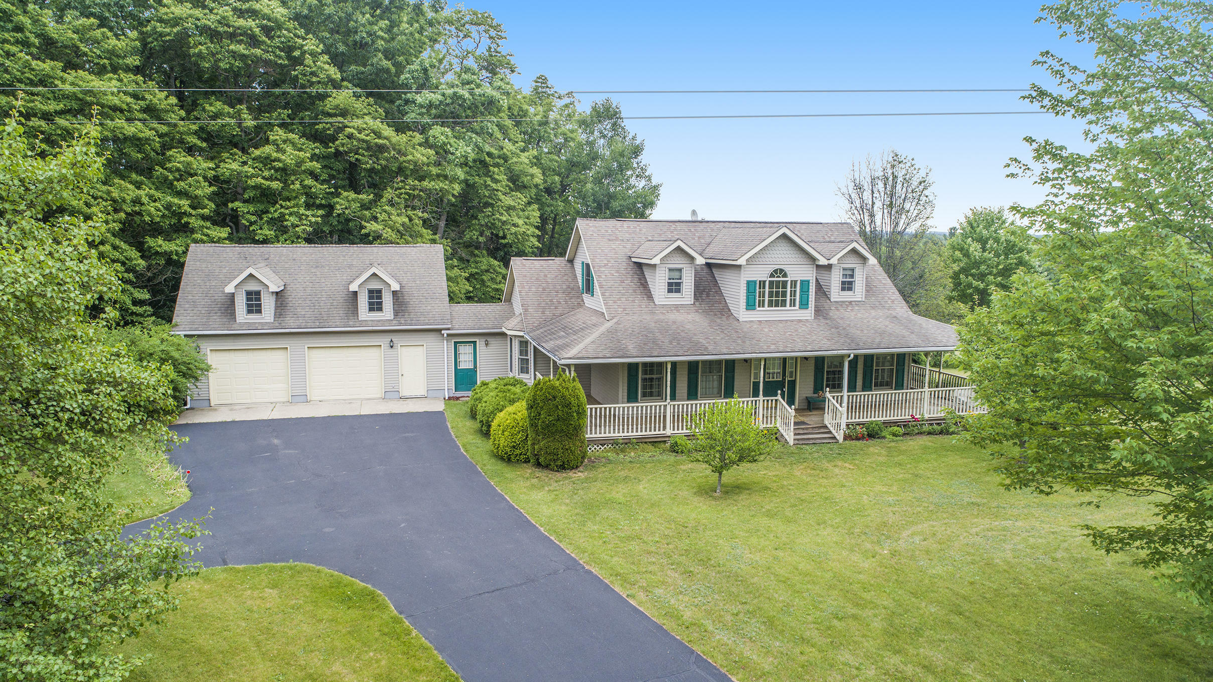 Property Photo: 2533 21 Mile Road NW MI 49330