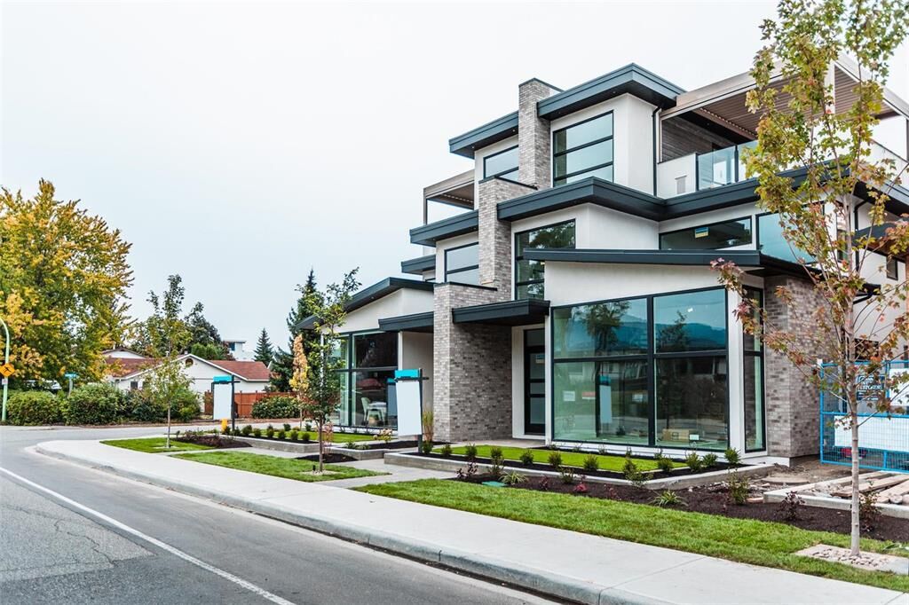 Property Photo:  2757 Abbott Street  BC V1Y 1G5