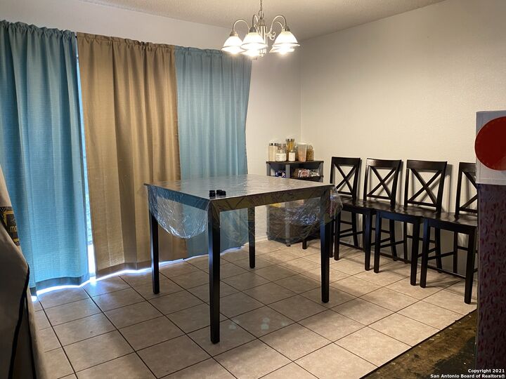 Property Photo: 2927 Wishing Lake Dr TX 78222