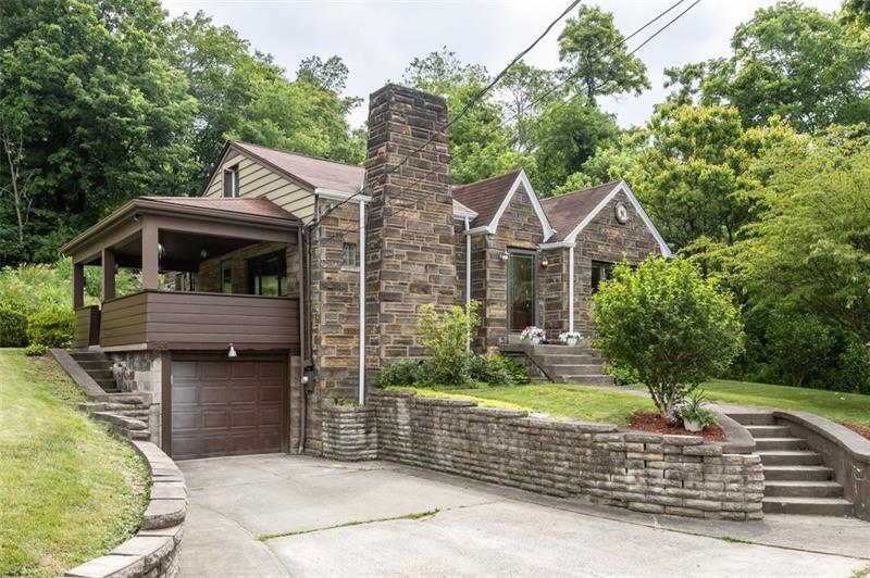 Property Photo: 249 Curry Hollow Road PA 15122