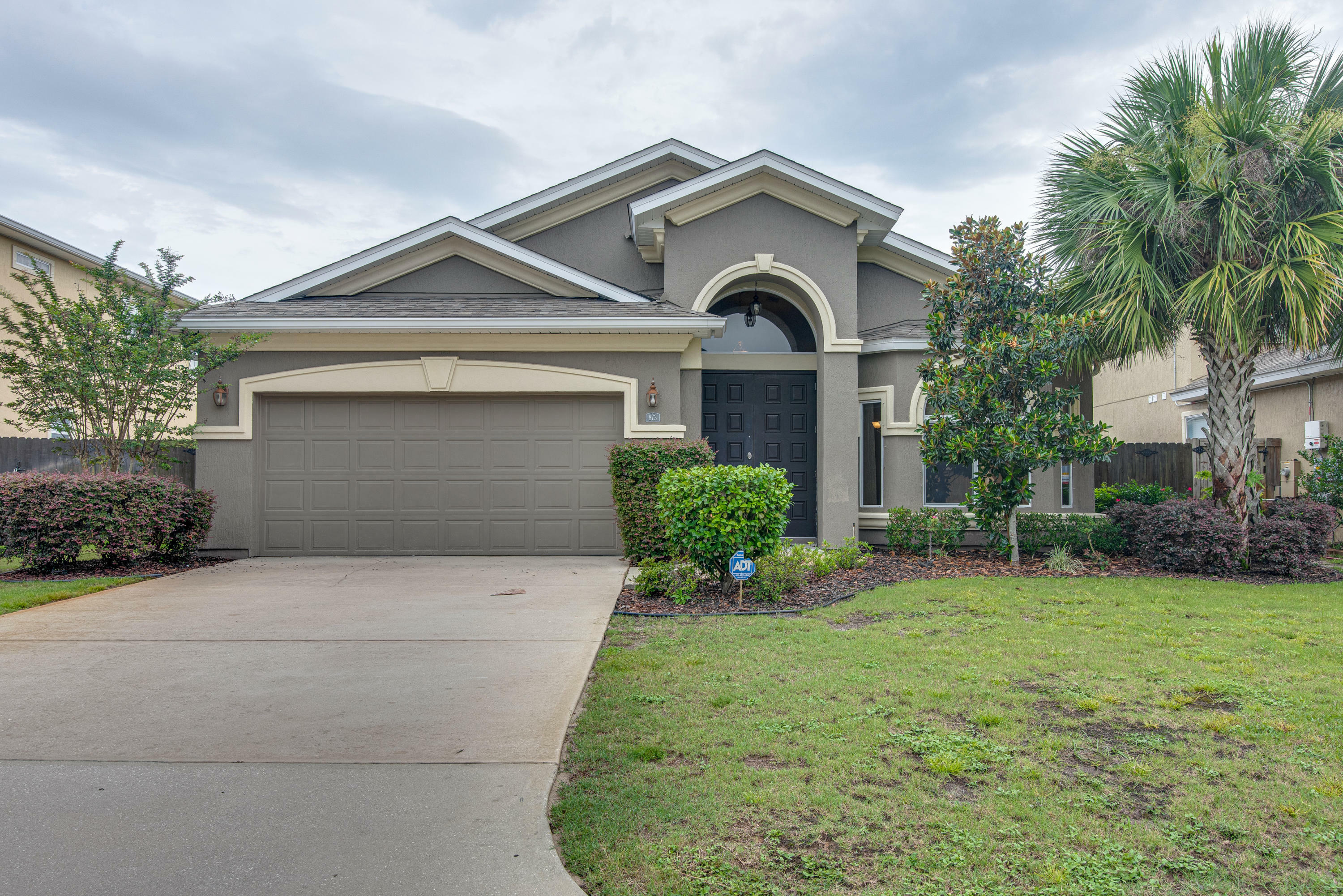 Property Photo:  873 Solimar Way  FL 32569 