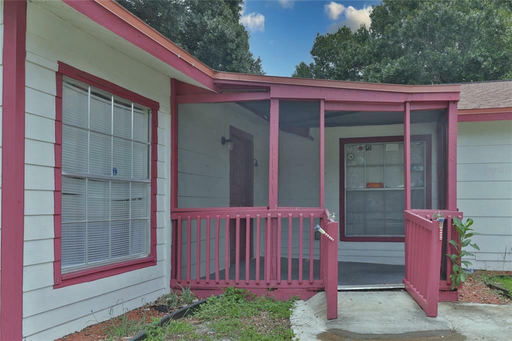 Property Photo:  1714 Chrysler Avenue  FL 34234 