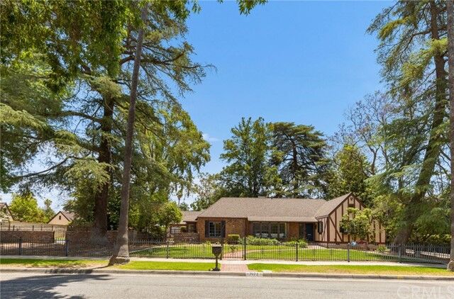 Property Photo:  7172 El Padro Street  CA 92504 