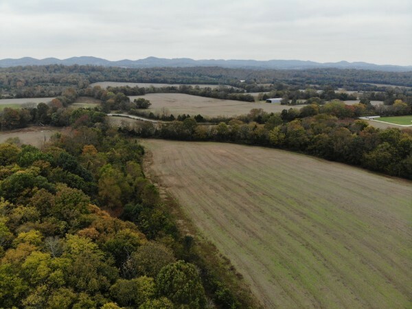 Property Photo: 7 McFarlin Rd TN 37135