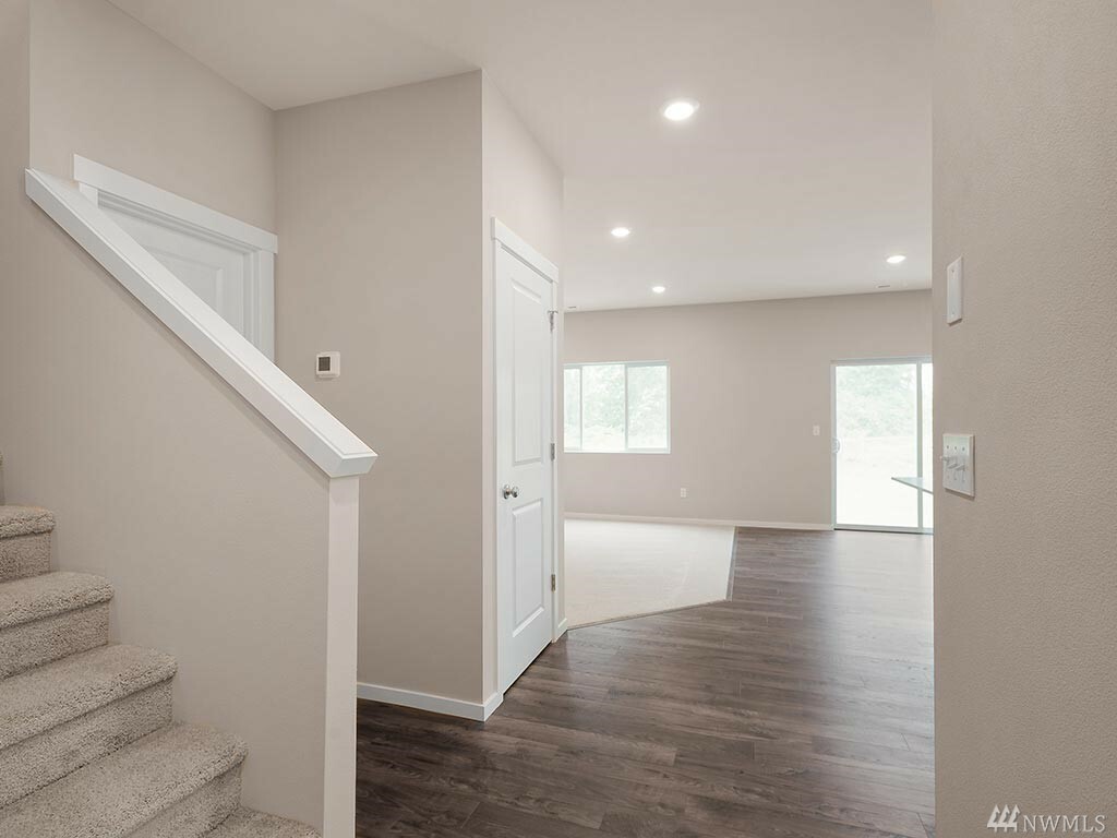 Property Photo: 6429 Yorktown Place NE 2 WA 98311