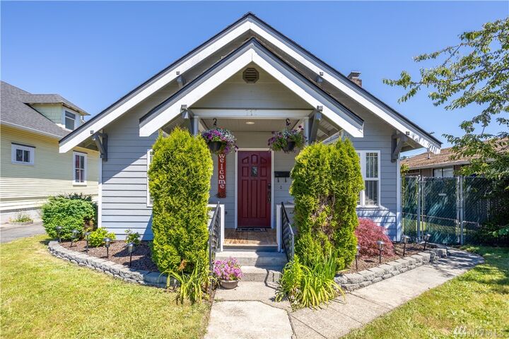 718 N Pearl St  Centralia WA 98531 photo