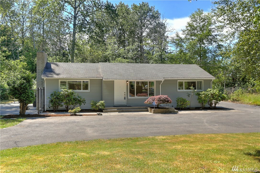 Property Photo: 30807 8th Ave S WA 98003