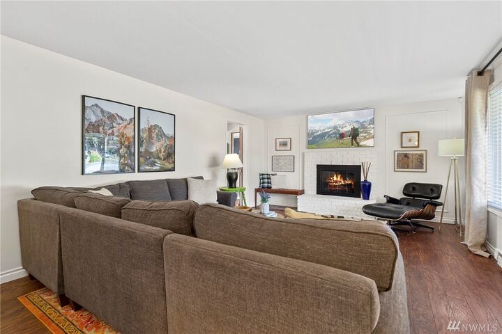 Property Photo: 569 SW Thornberry Dr WA 98277