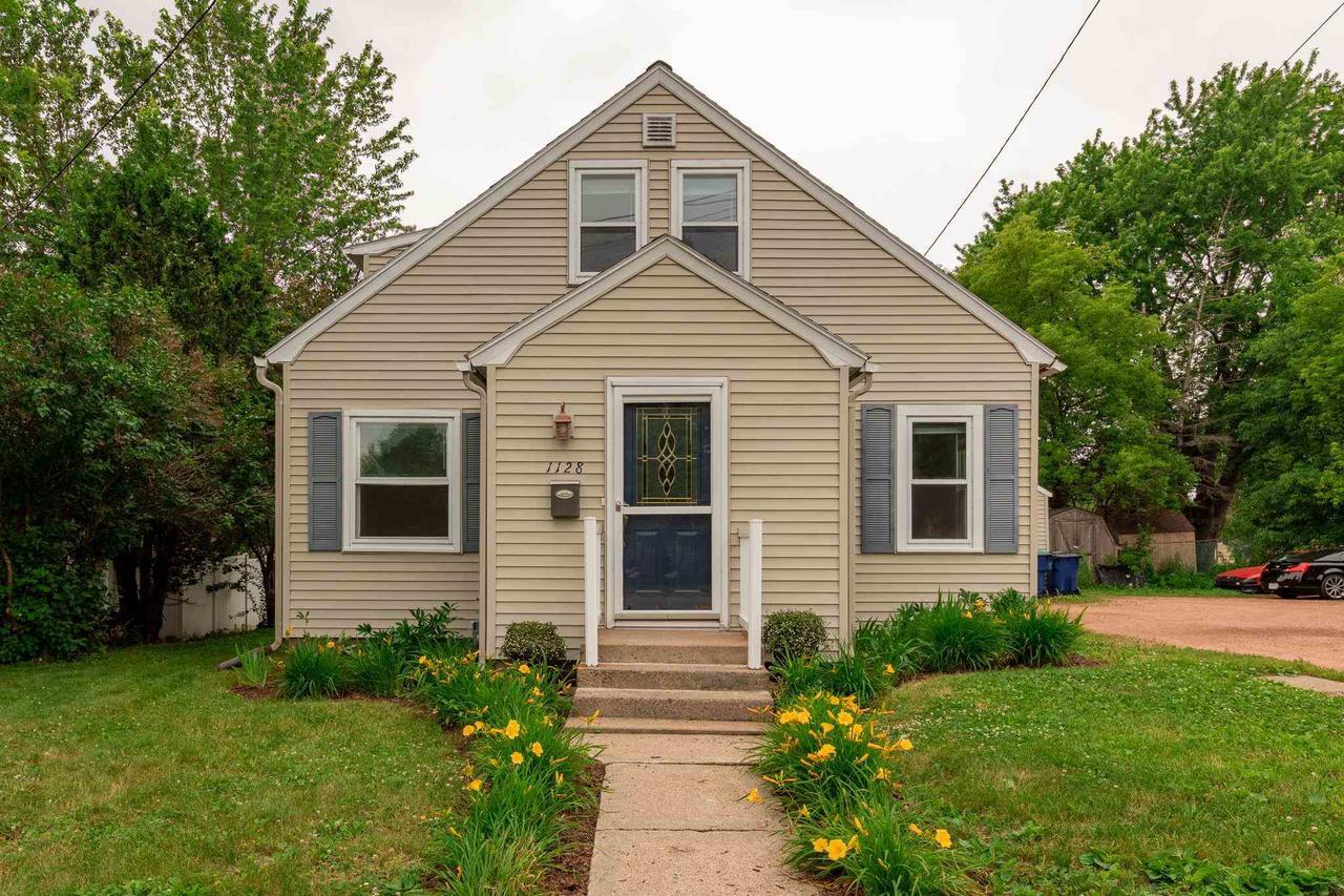 Property Photo: 1128 North 3rd Avenue WI 54401