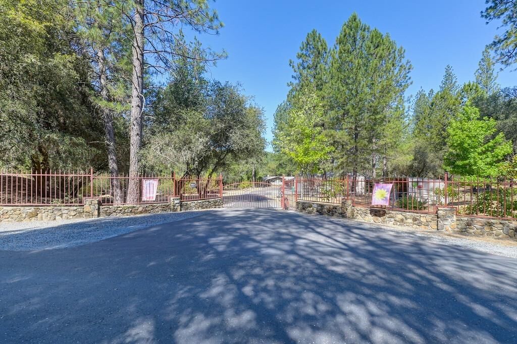 Property Photo: 7320 Amoloc Lane CA 95651