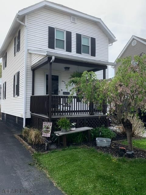 Property Photo: 909 Millville Road PA 16601