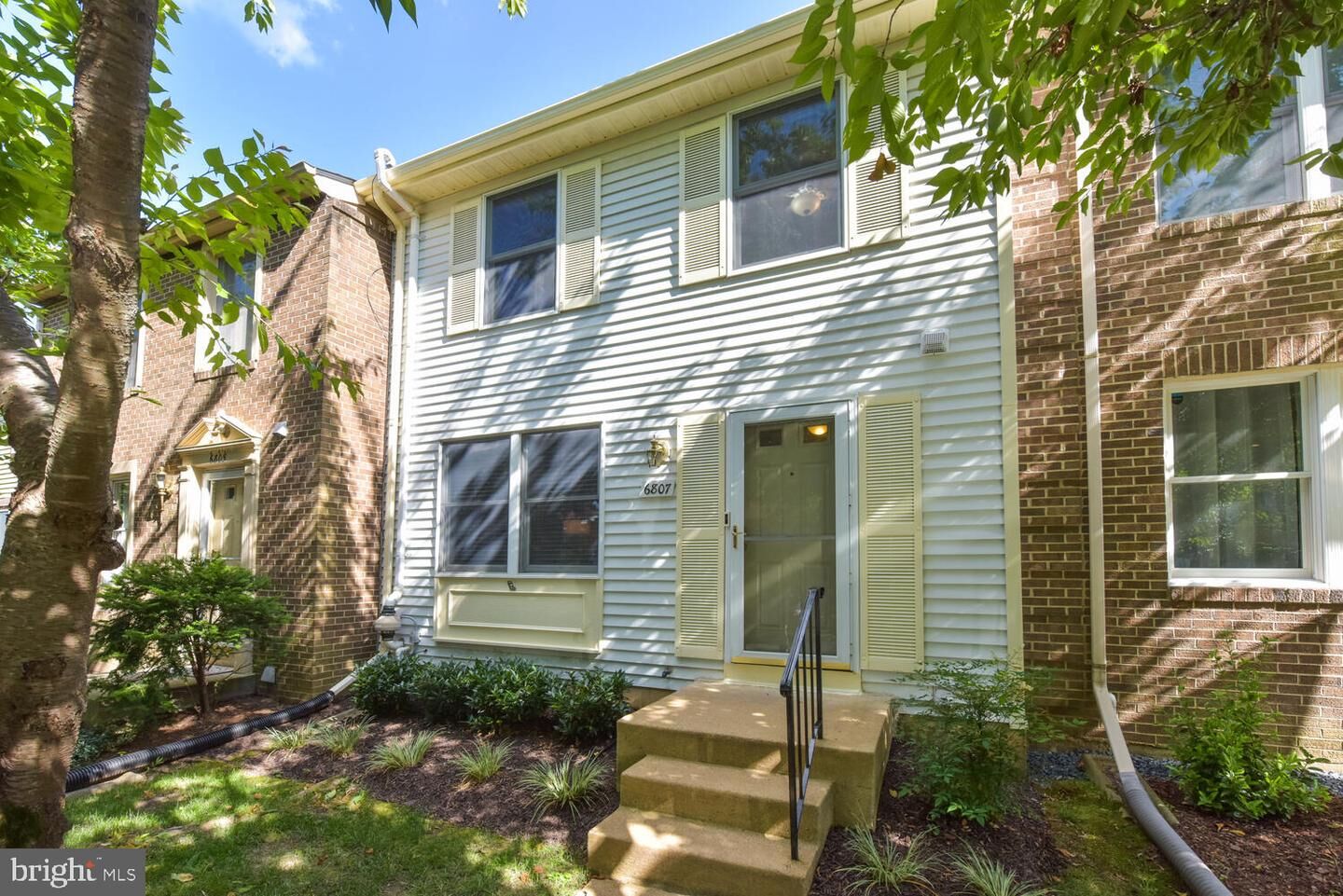 Property Photo: 6807 Montivideo Square Court VA 22043