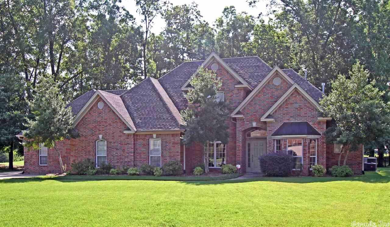 Property Photo:  104 Castellane Court  AR 72113 