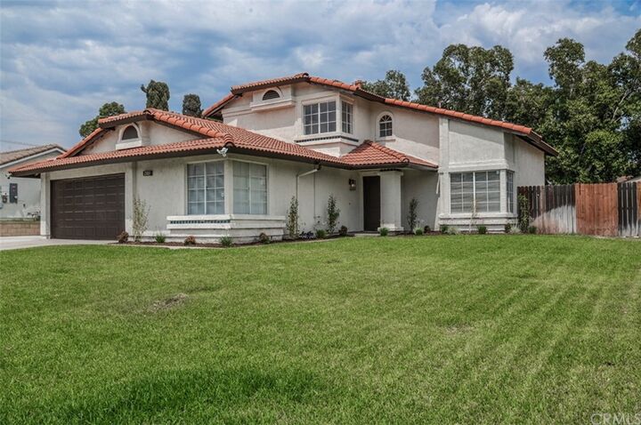 Property Photo: 2383 N Brierwood Avenue CA 92377