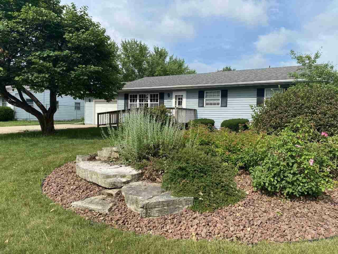 Property Photo: 2704 Iva Ct WI 53511
