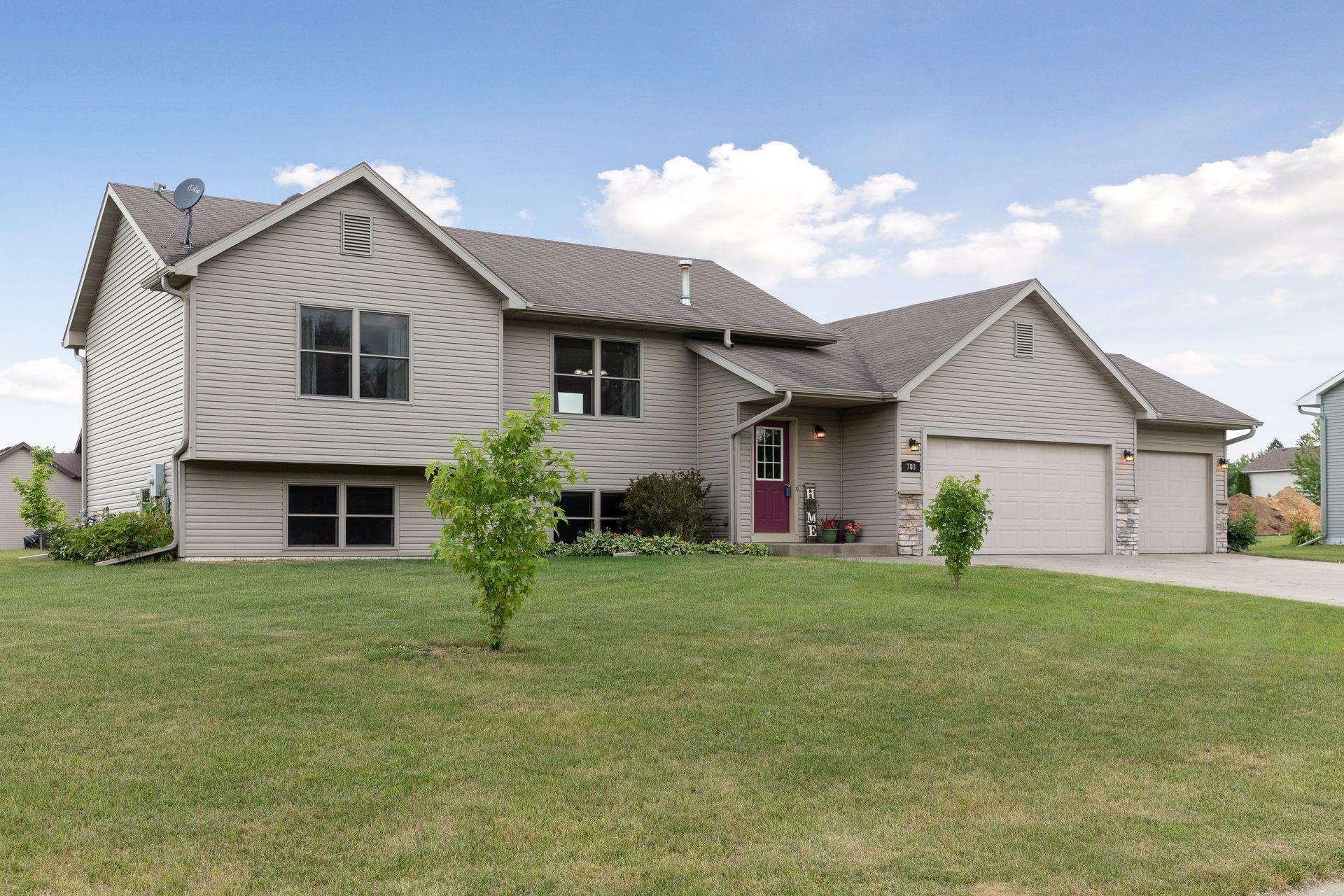 Property Photo: 703 Sarah Anne Avenue WI 54023
