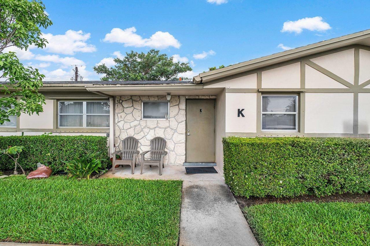 Property Photo:  2570 E Barkley Drive E K  FL 33415 