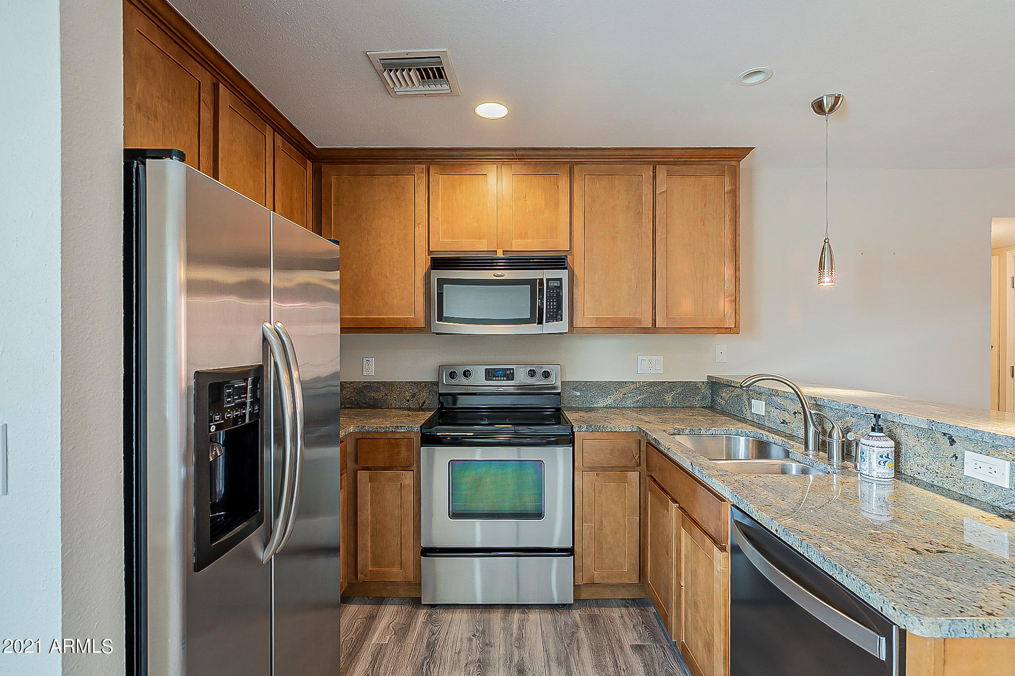 Property Photo: 4704 E Paradise Village Parkway N 251 AZ 85032