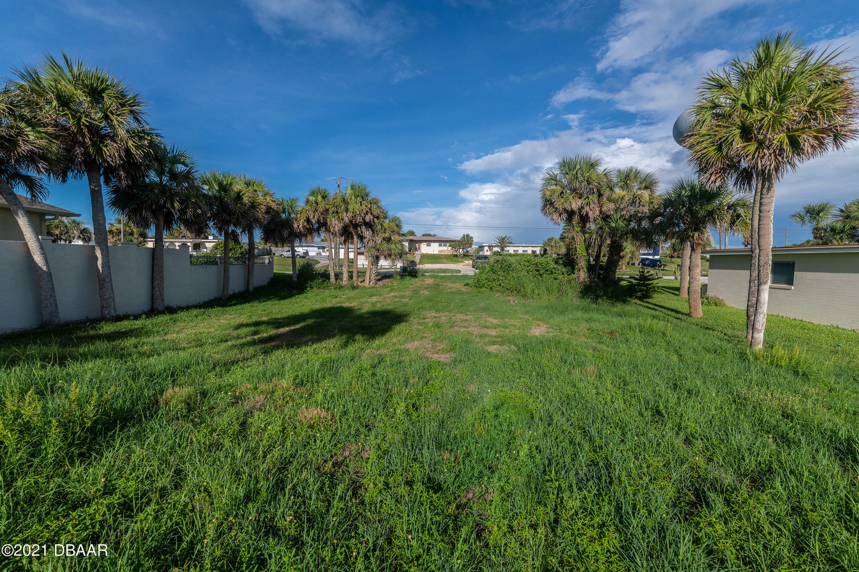 Property Photo:  2808 S Atlantic Avenue  FL 32118 