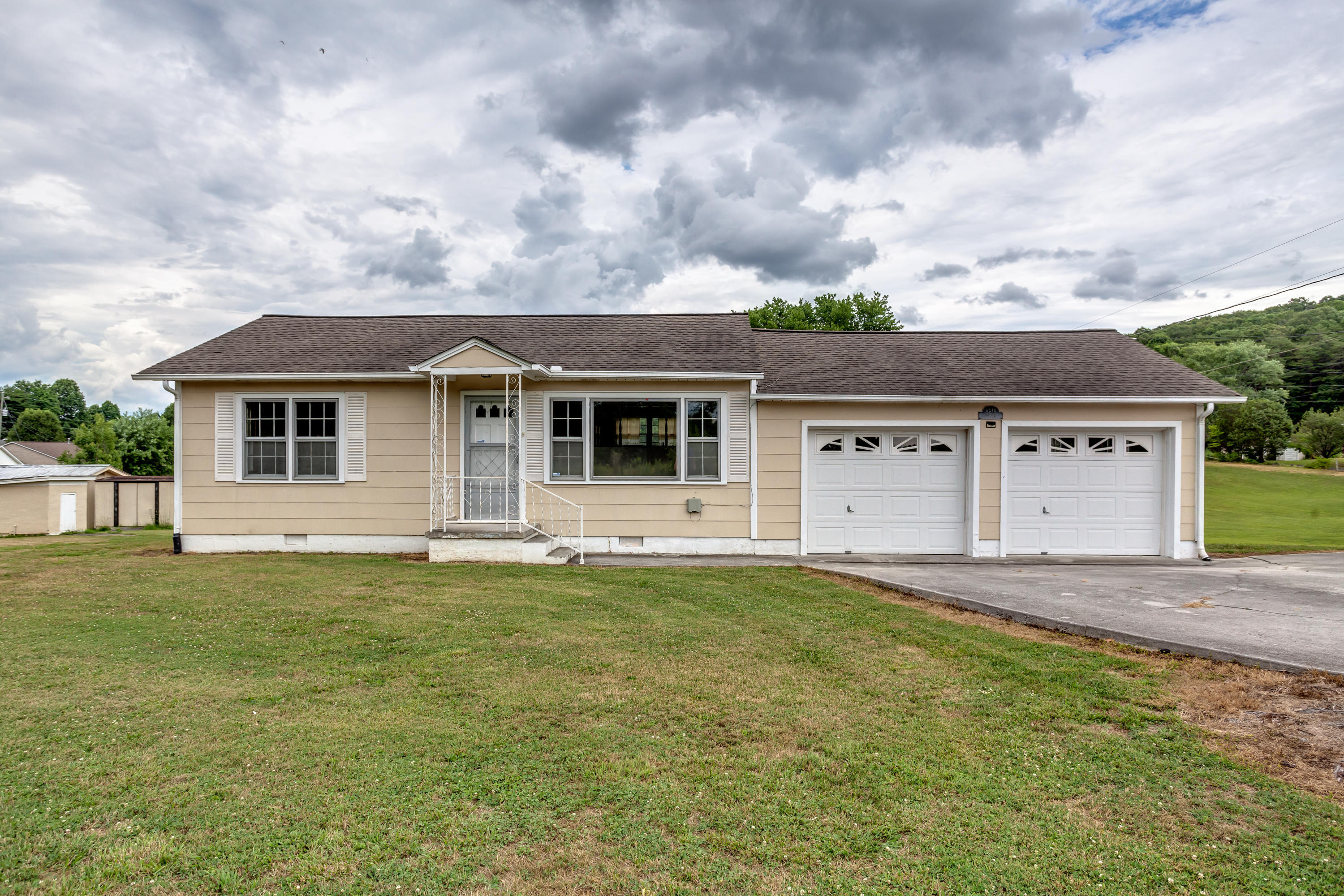 Property Photo:  6518 Henegar Rd  TN 37721 