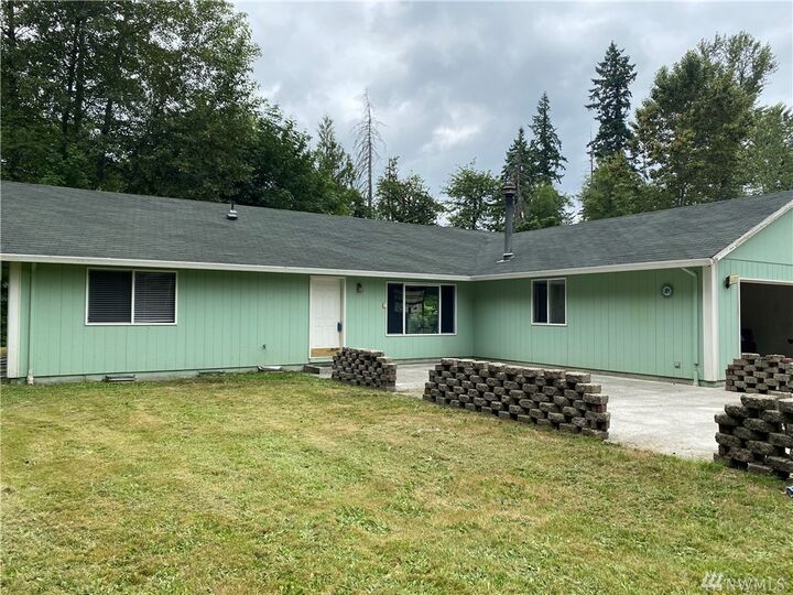 Property Photo:  10550 Frontage Rd  WA 98611 