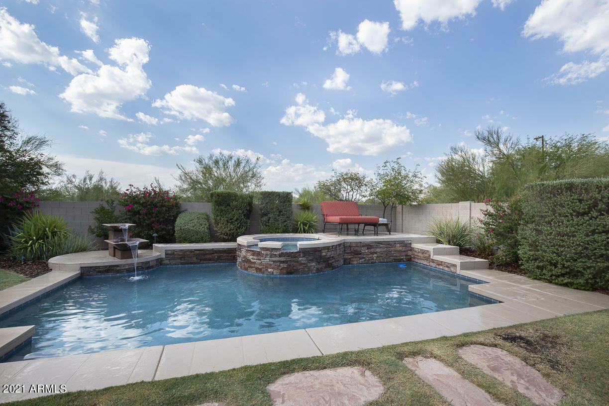 Property Photo:  4824 E Sleepy Ranch Road  AZ 85331 