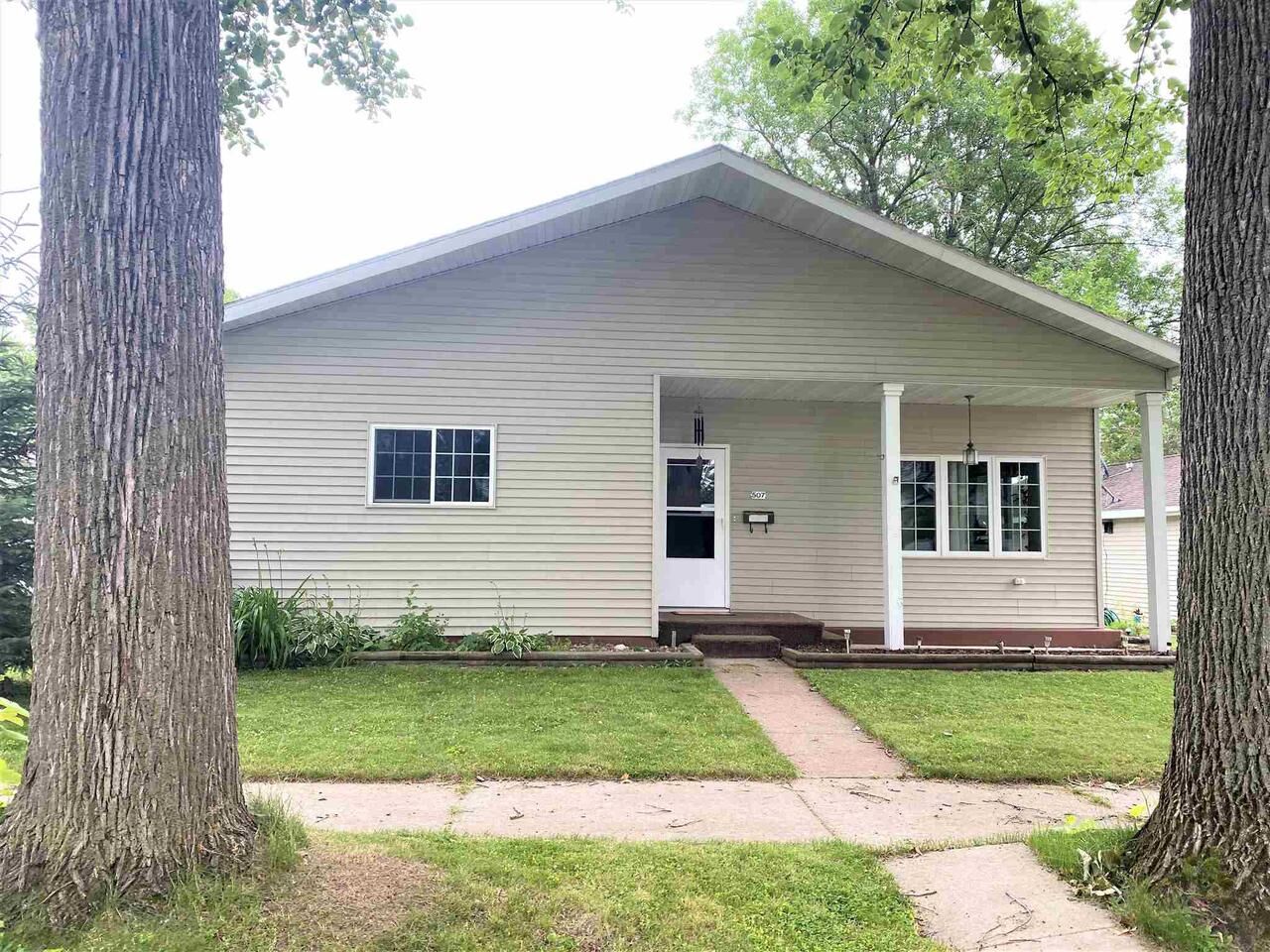 Property Photo: 507 North State Street WI 54452