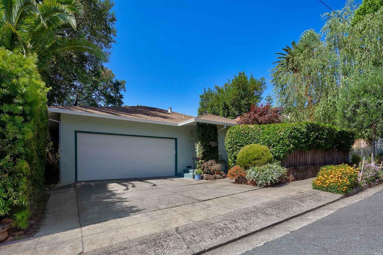 Property Photo:  315 Paloma Avenue  CA 94901 