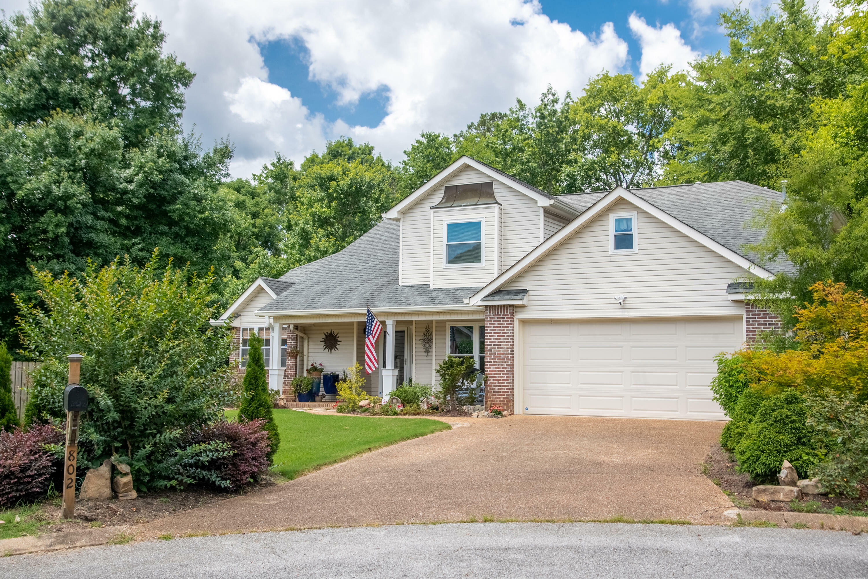 Property Photo:  802 Creek Overlook Road  TN 37415 