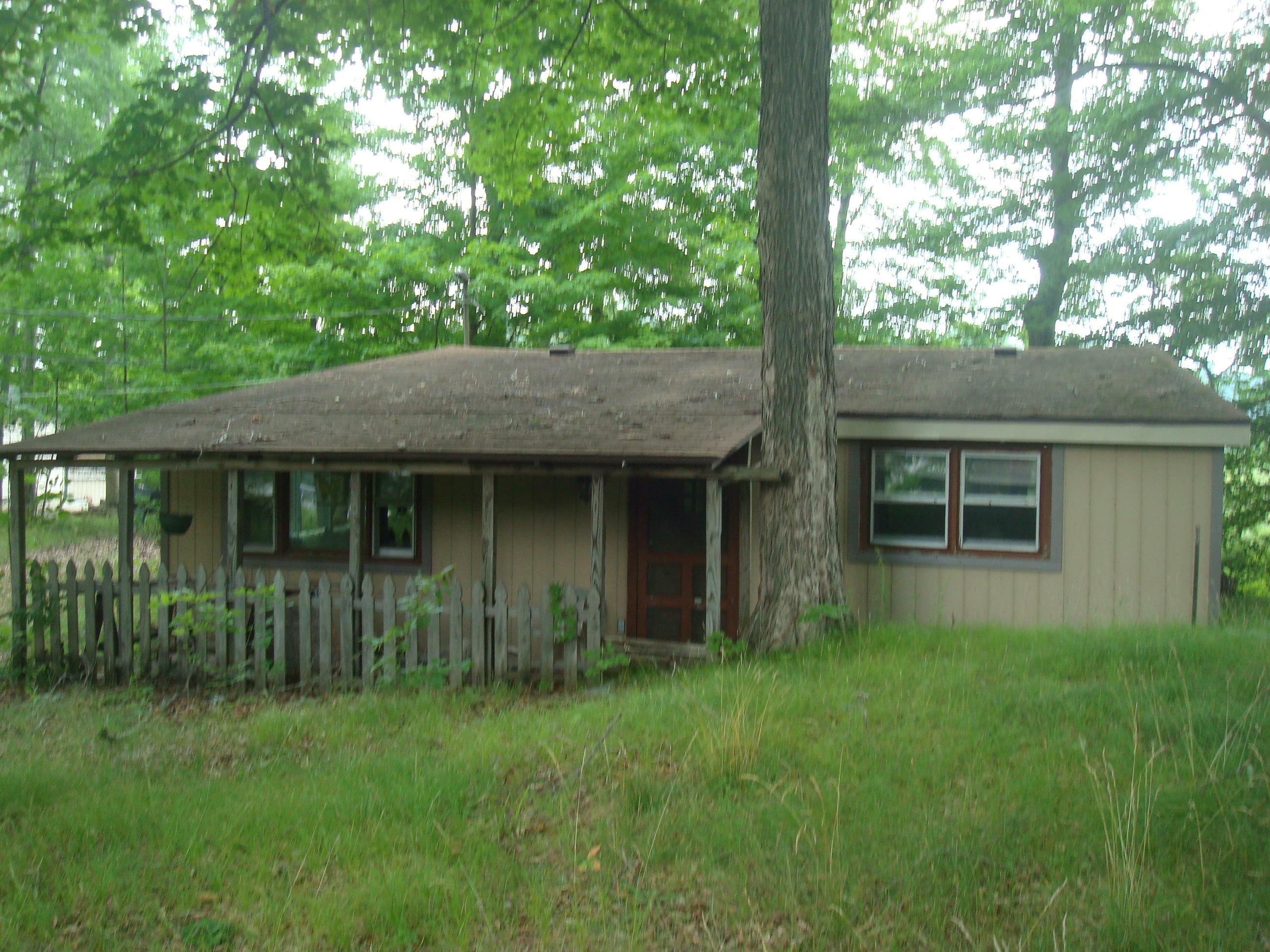 Property Photo:  7592 Hakes Road  MI 49274 