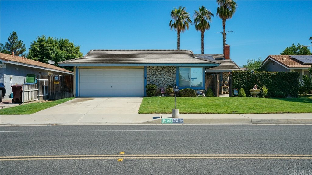 23572 Dracaea Avenue  Moreno Valley CA 92553 photo