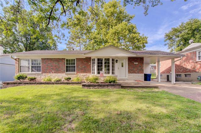 Property Photo: 4826 Cayuga Drive 63123