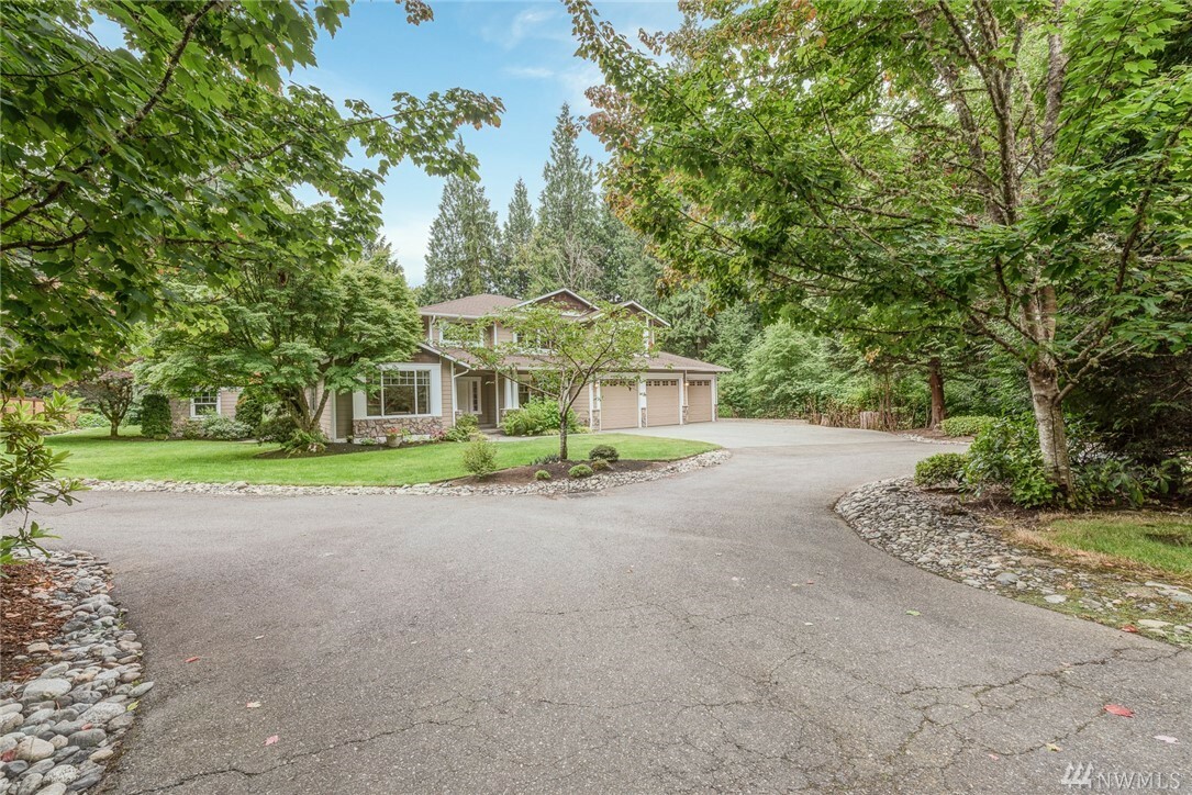 Property Photo:  11124 42nd St SE  WA 98290 