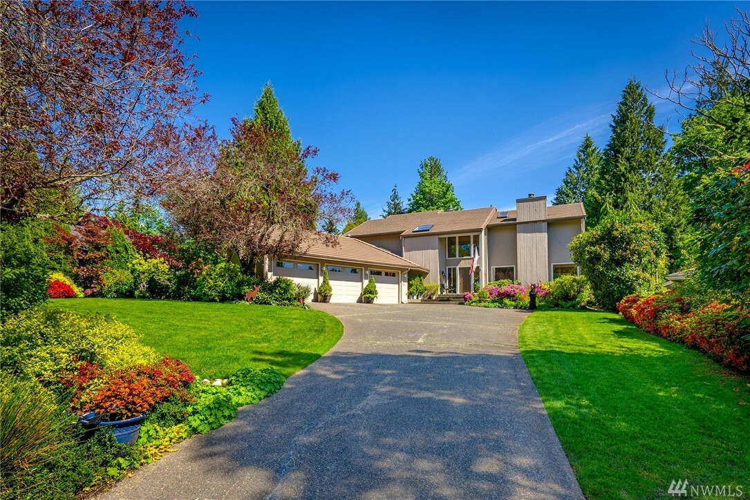 Property Photo: 13936 205th Ave NE WA 98077