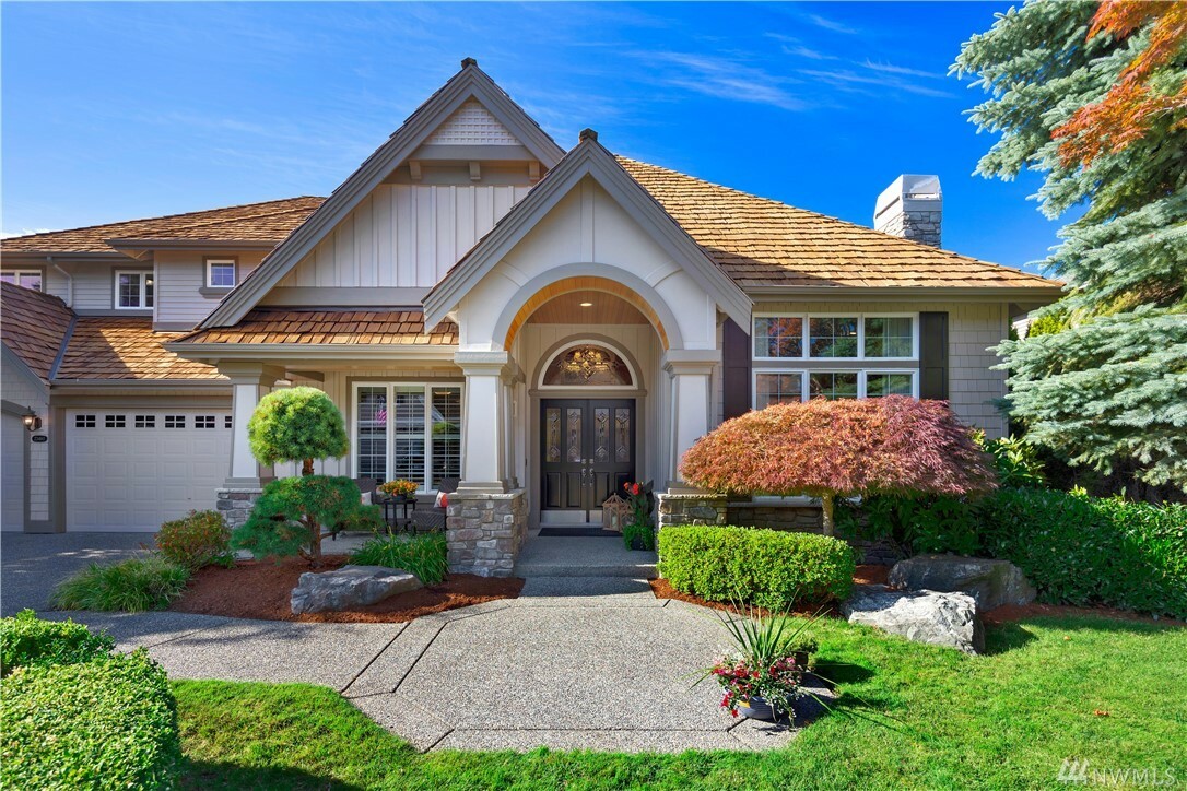 Property Photo: 23460 SE 51st Place WA 98029