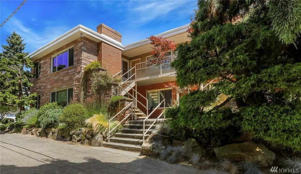7412 6th Ave NW 4  Seattle WA 98117 photo